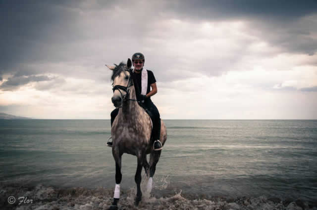 ENRIC BLADÉ CREIXENTI, COL·LEGIAT NÚM. 142 T